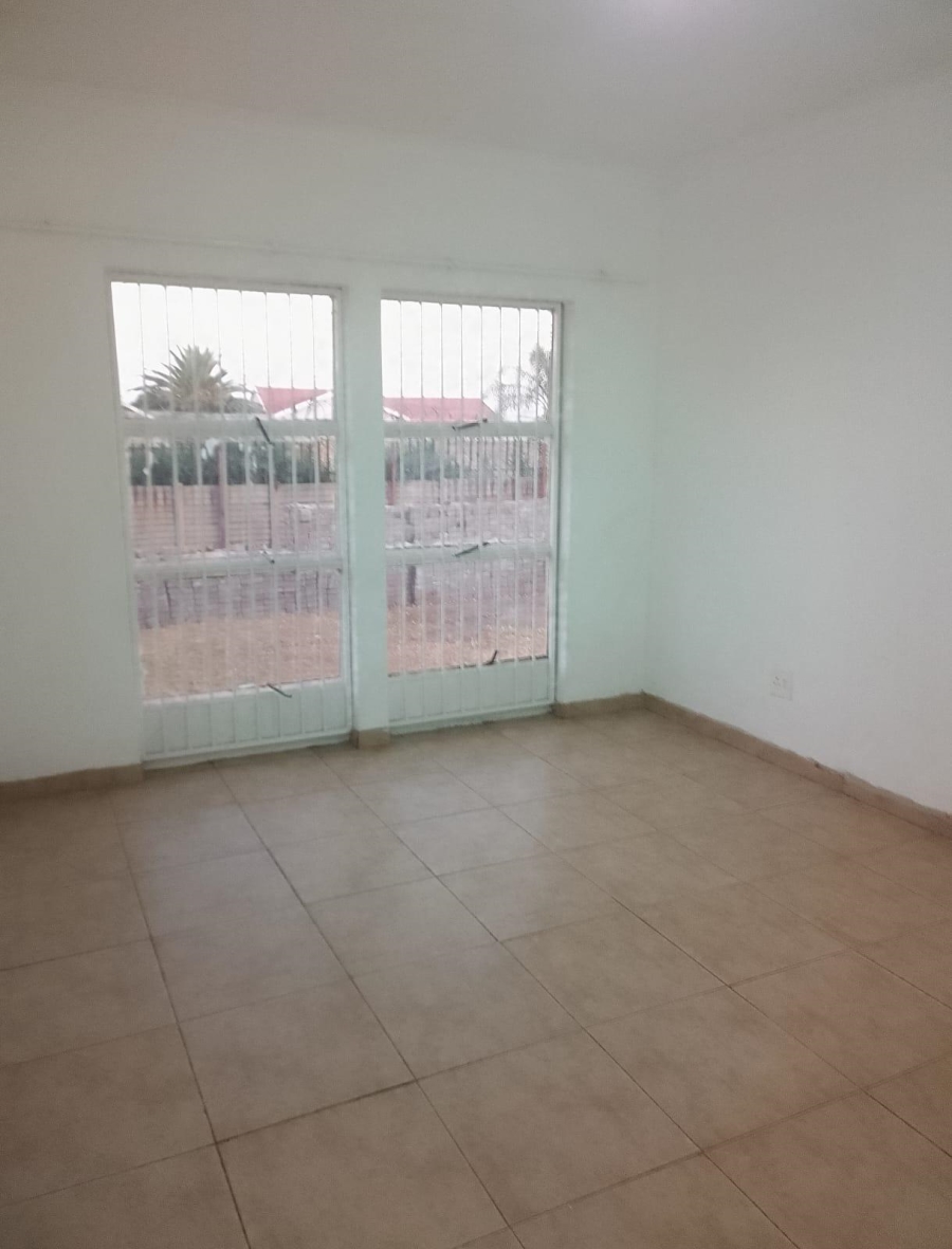 To Let 3 Bedroom Property for Rent in Erasmia Gauteng