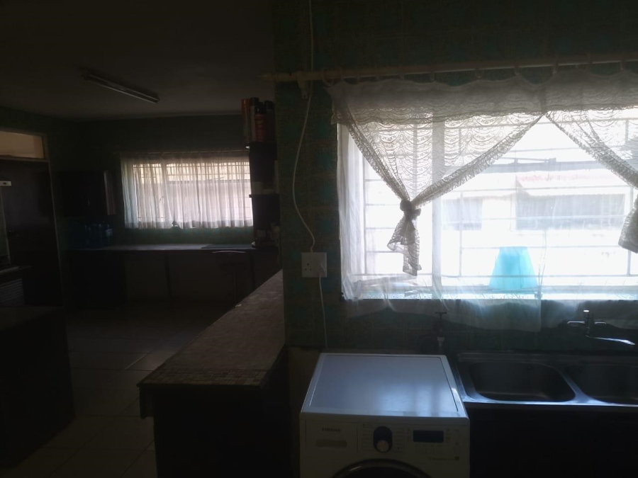 8 Bedroom Property for Sale in Laudium Gauteng