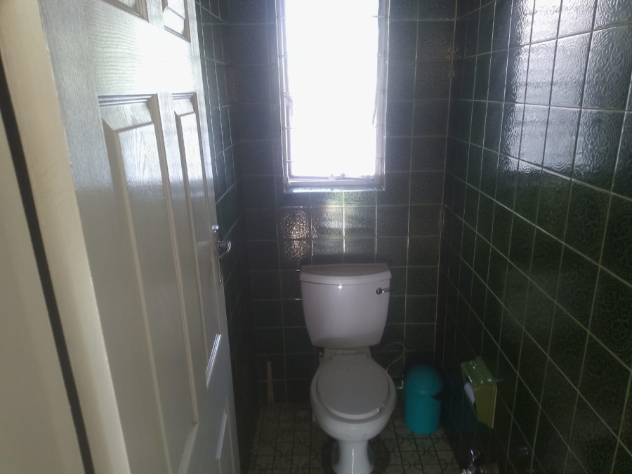 8 Bedroom Property for Sale in Laudium Gauteng