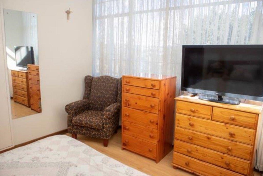 6 Bedroom Property for Sale in Dunvegan Gauteng