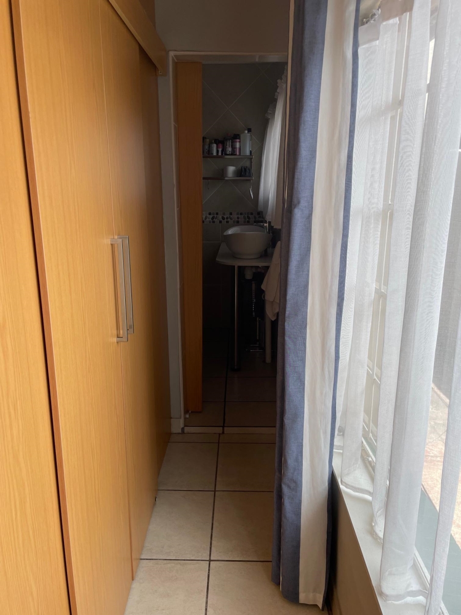 3 Bedroom Property for Sale in Hurlyvale Gauteng