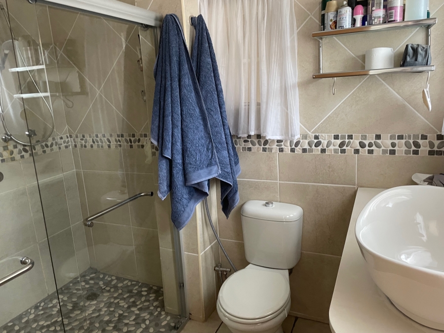 3 Bedroom Property for Sale in Hurlyvale Gauteng