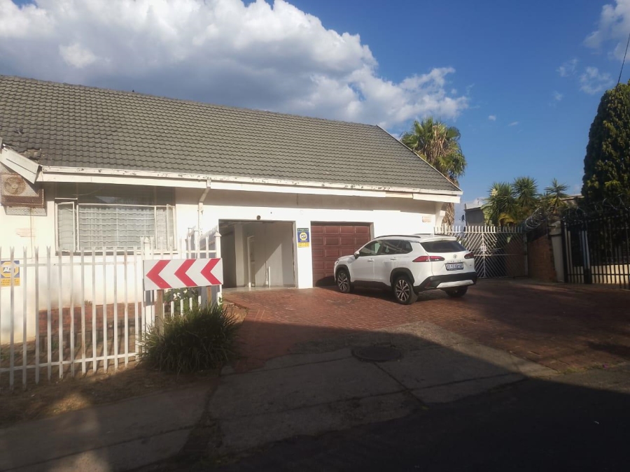 Commercial Property for Sale in Laudium Gauteng