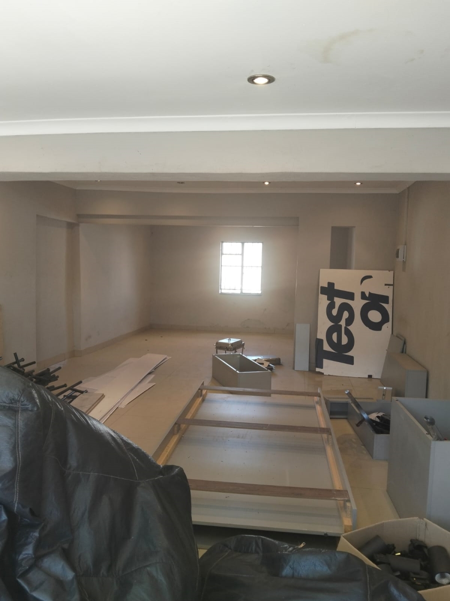 To Let Commercial Property for Rent in Raslouw Gauteng