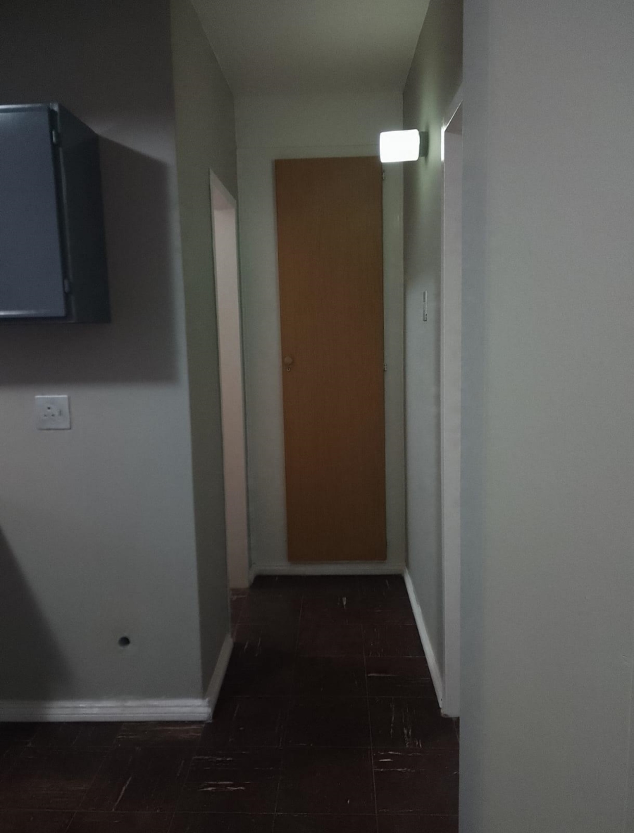 2 Bedroom Property for Sale in Laudium Gauteng