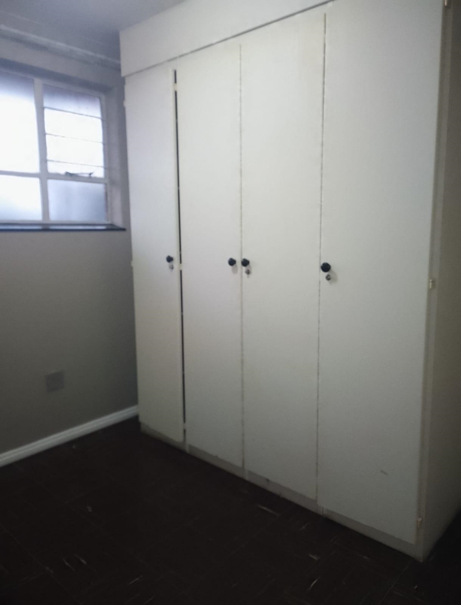 2 Bedroom Property for Sale in Laudium Gauteng