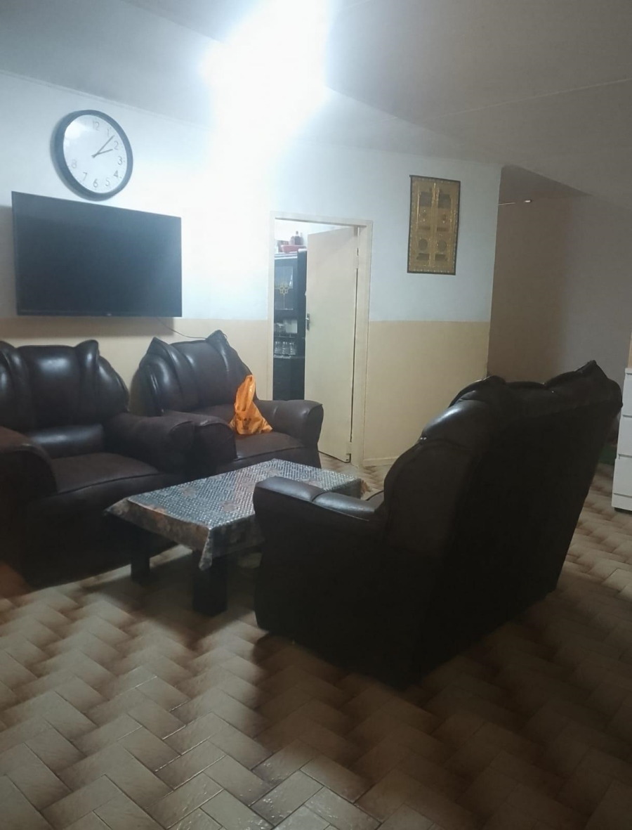8 Bedroom Property for Sale in Laudium Gauteng
