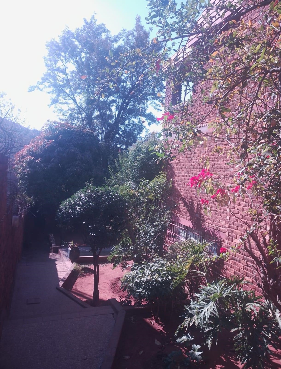 8 Bedroom Property for Sale in Laudium Gauteng