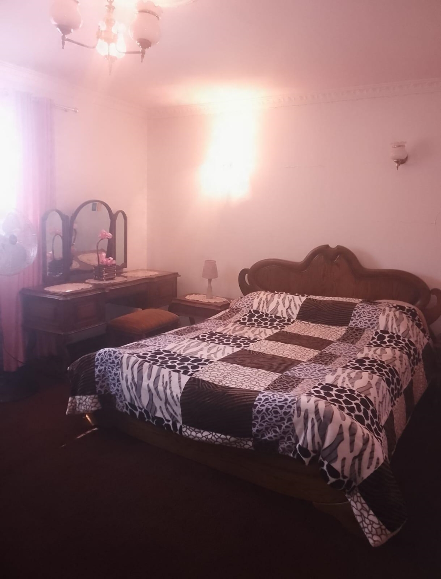 8 Bedroom Property for Sale in Laudium Gauteng