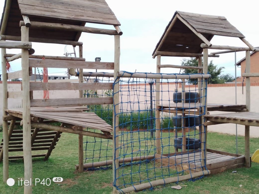 2 Bedroom Property for Sale in Noordwyk Gauteng