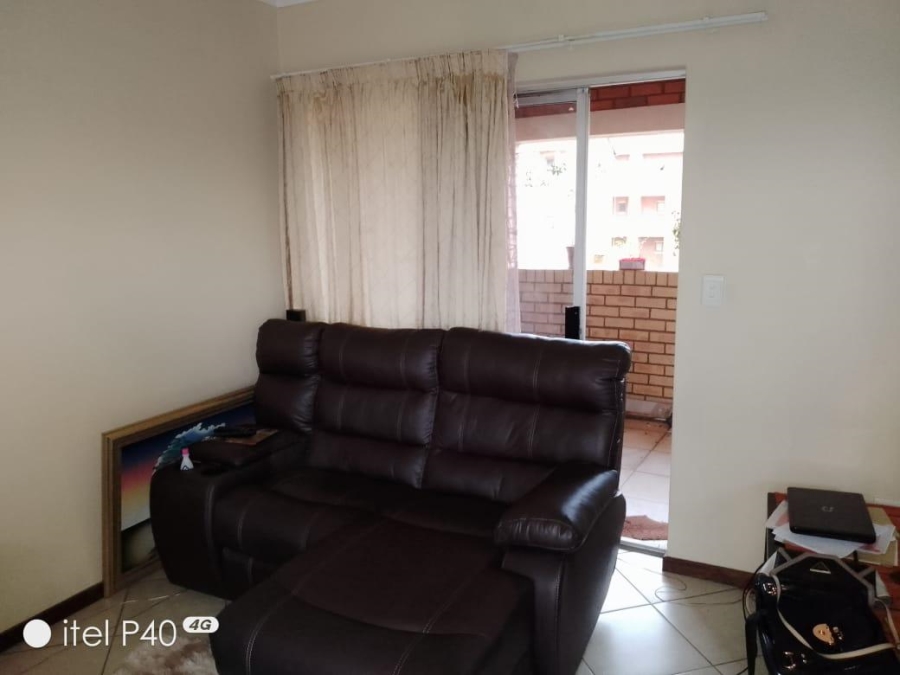 2 Bedroom Property for Sale in Noordwyk Gauteng