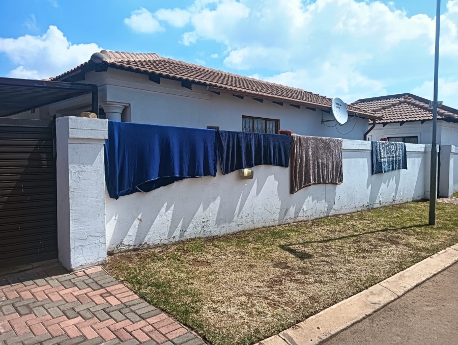 3 Bedroom Property for Sale in Windmill Park Gauteng