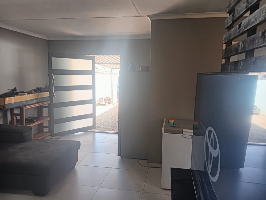 3 Bedroom Property for Sale in Windmill Park Gauteng
