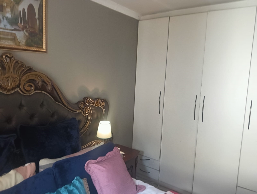 3 Bedroom Property for Sale in Windmill Park Gauteng