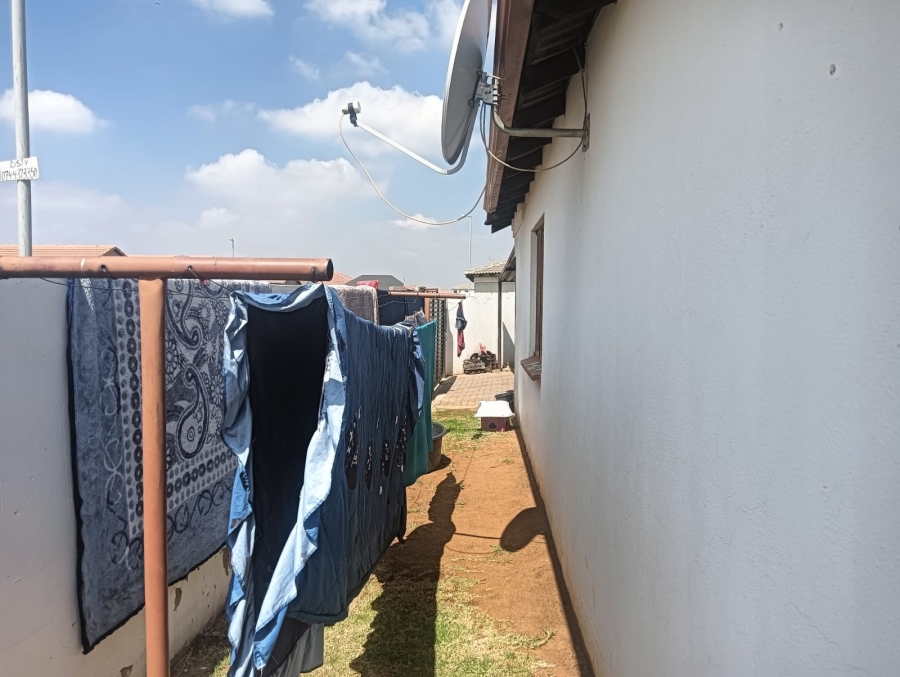 3 Bedroom Property for Sale in Windmill Park Gauteng