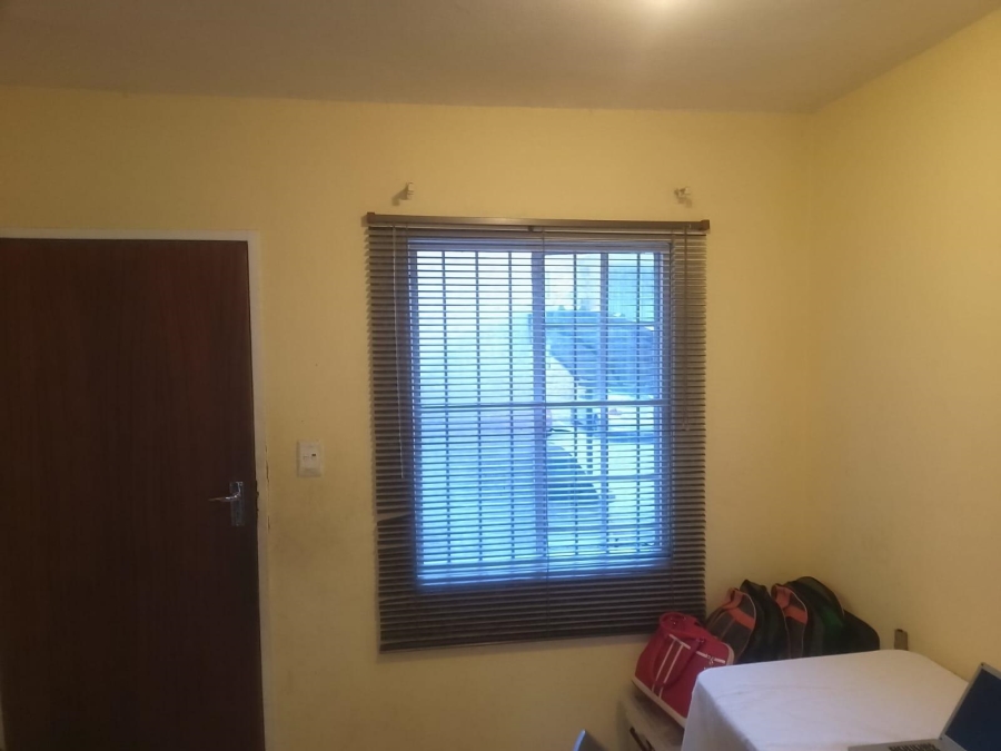 2 Bedroom Property for Sale in Noordwyk Gauteng
