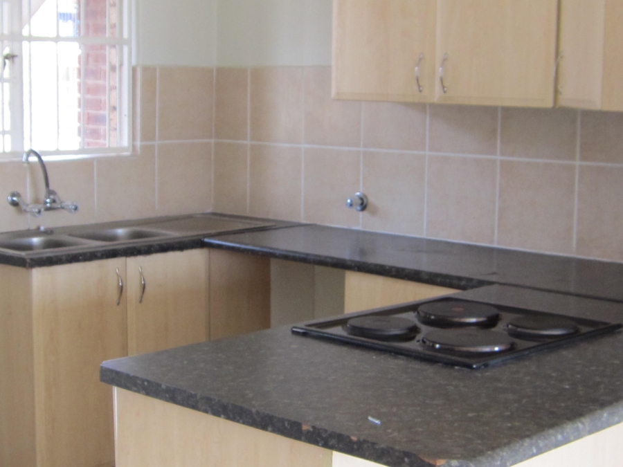 2 Bedroom Property for Sale in Erand Gardens Gauteng