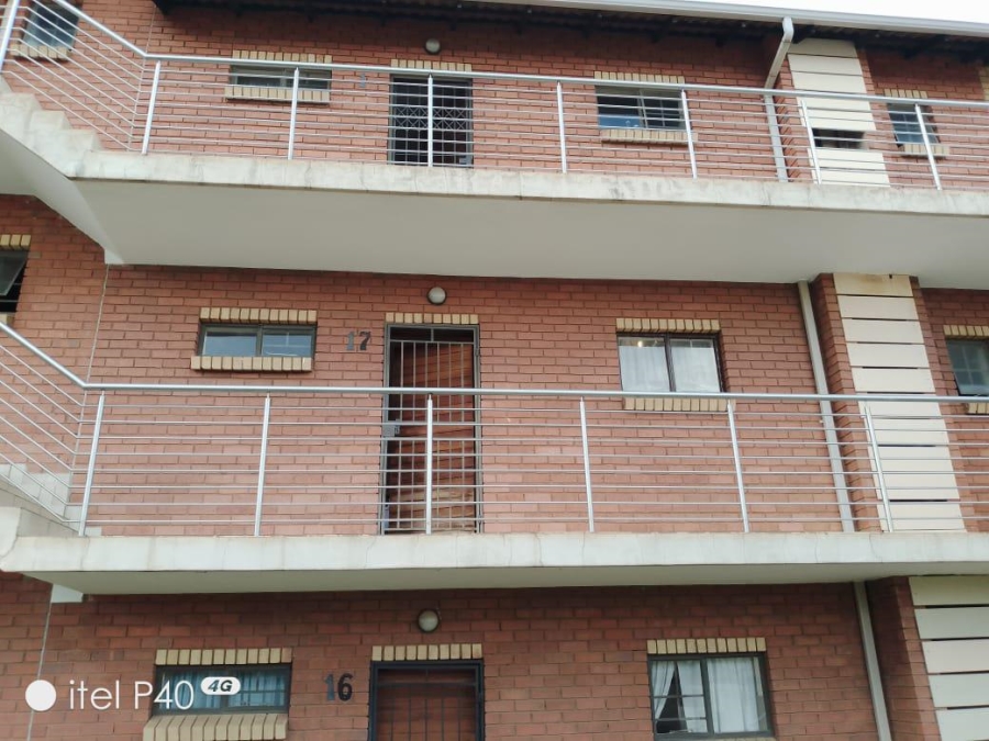 2 Bedroom Property for Sale in Noordwyk Gauteng