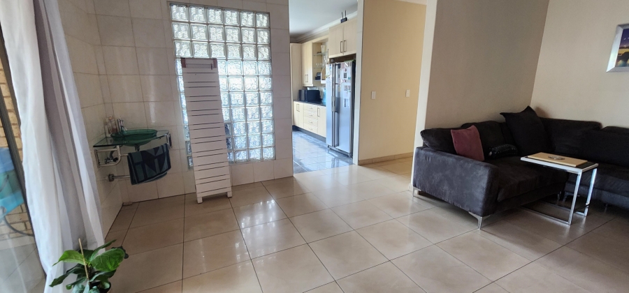 4 Bedroom Property for Sale in Erasmia Gauteng