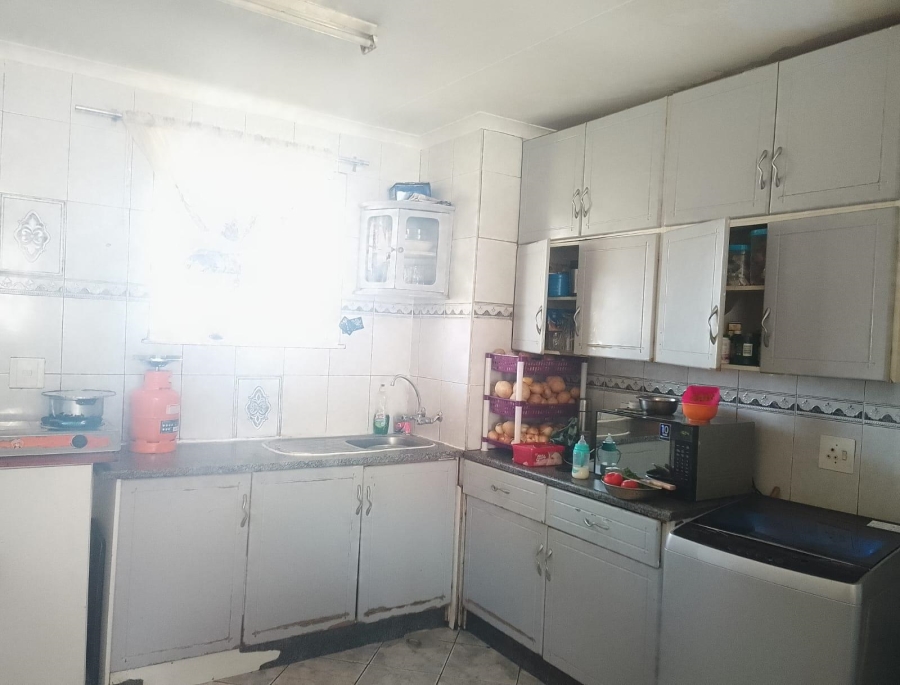 2 Bedroom Property for Sale in Laudium Gauteng