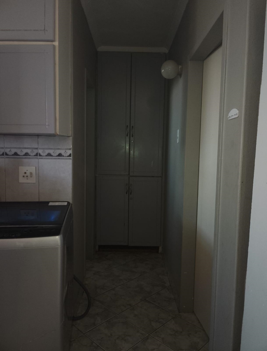 2 Bedroom Property for Sale in Laudium Gauteng