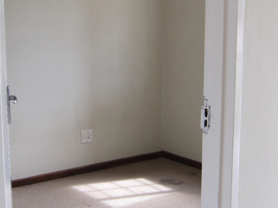 2 Bedroom Property for Sale in Erand Gardens Gauteng