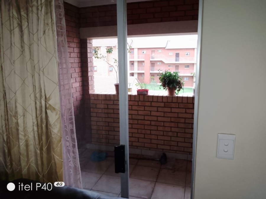 2 Bedroom Property for Sale in Noordwyk Gauteng
