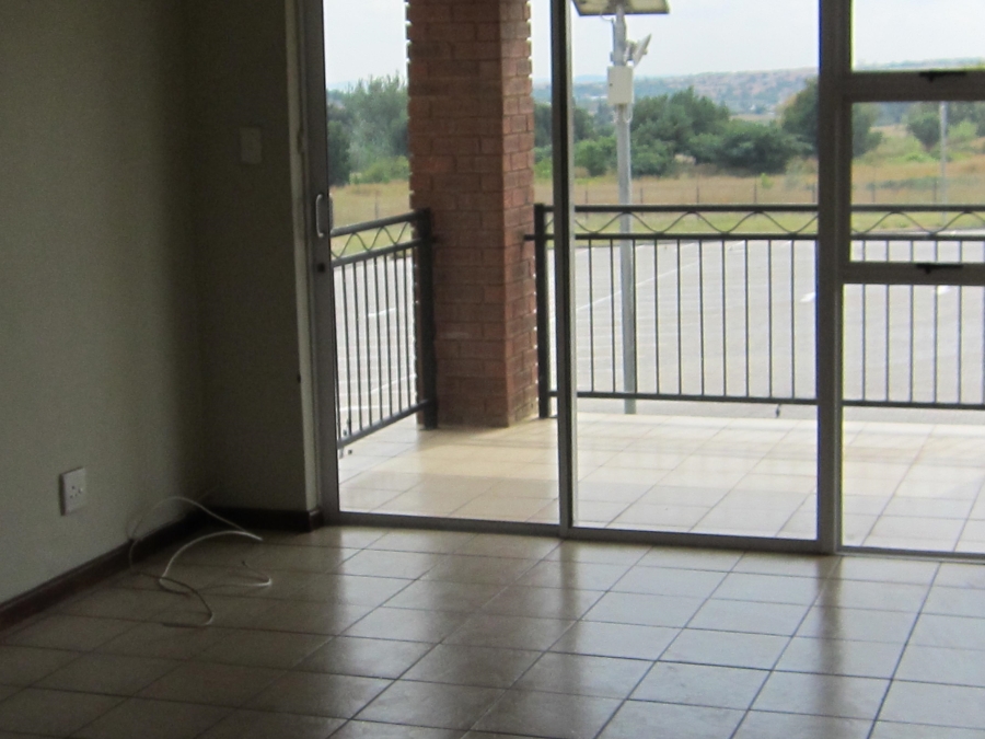 2 Bedroom Property for Sale in Erand Gardens Gauteng