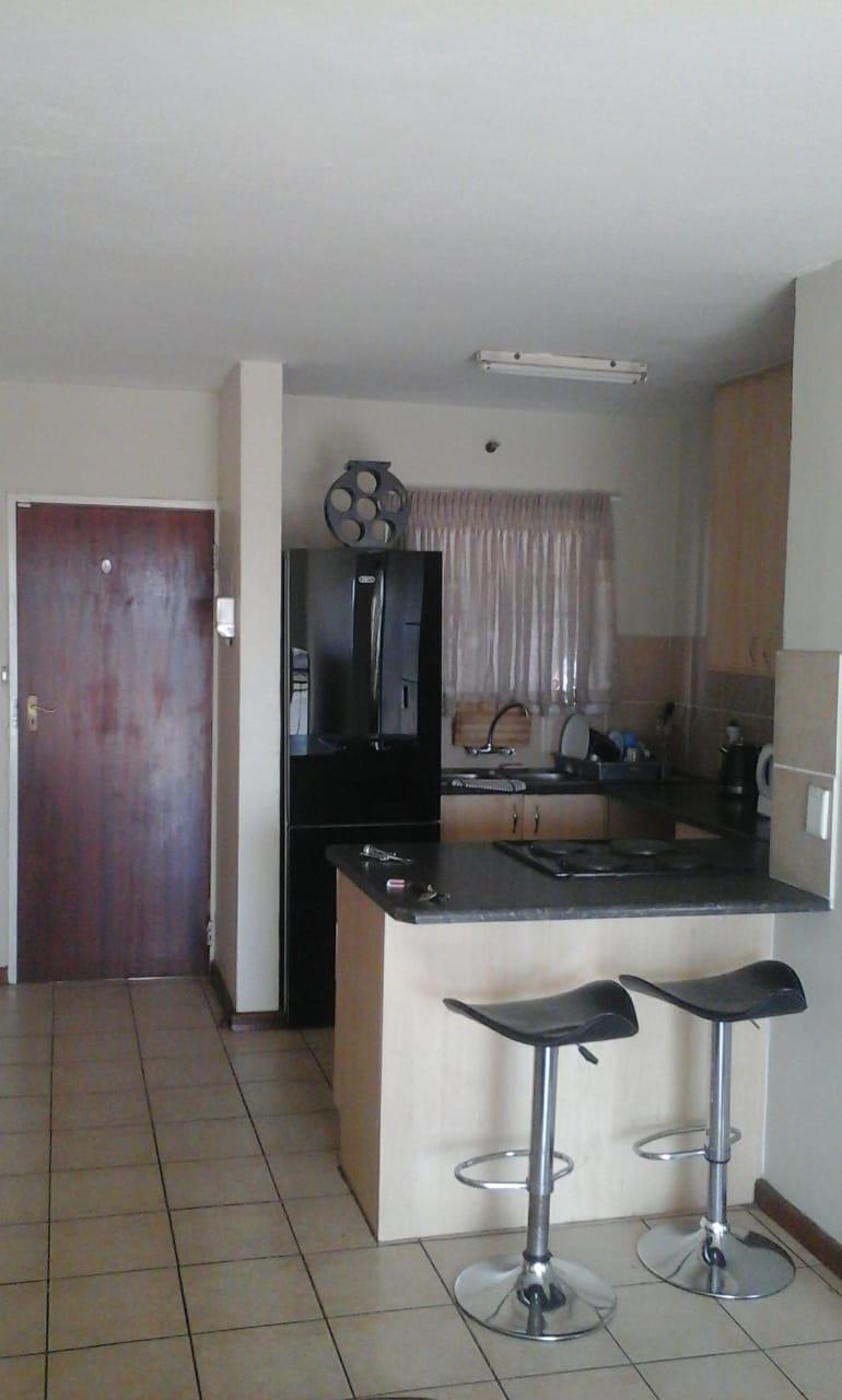 2 Bedroom Property for Sale in Erand Gardens Gauteng