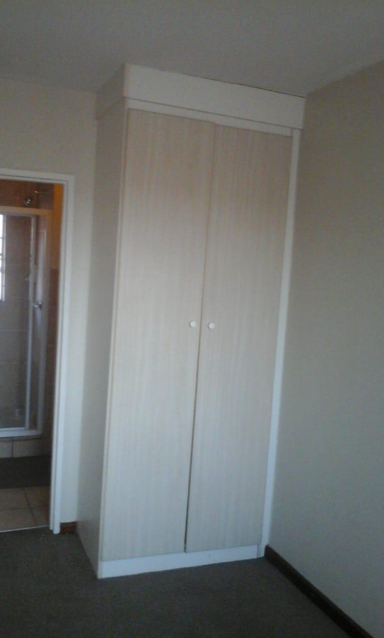 2 Bedroom Property for Sale in Erand Gardens Gauteng
