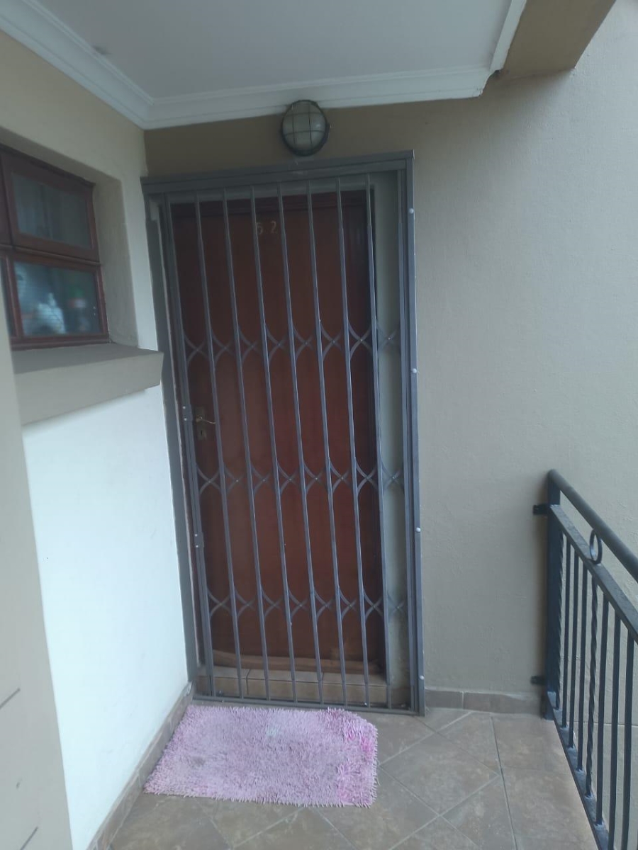 2 Bedroom Property for Sale in Montana Gauteng