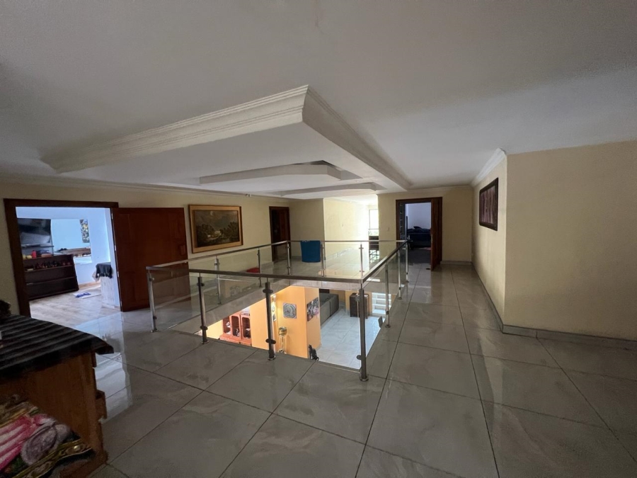6 Bedroom Property for Sale in Raslouw Gauteng
