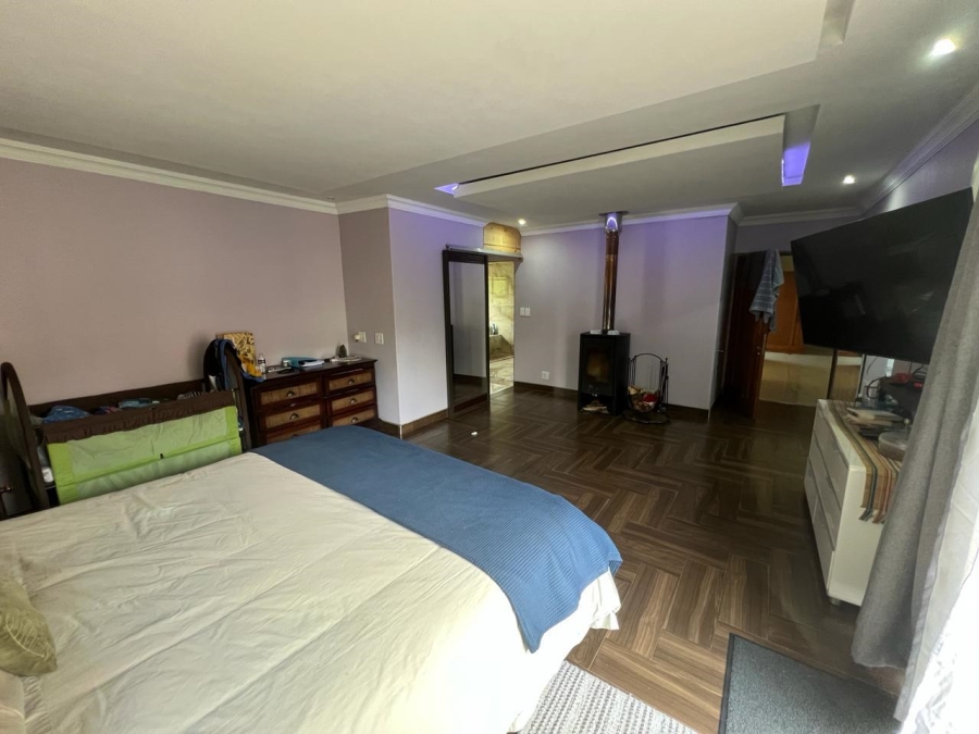 6 Bedroom Property for Sale in Raslouw Gauteng