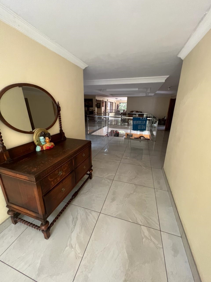 6 Bedroom Property for Sale in Raslouw Gauteng