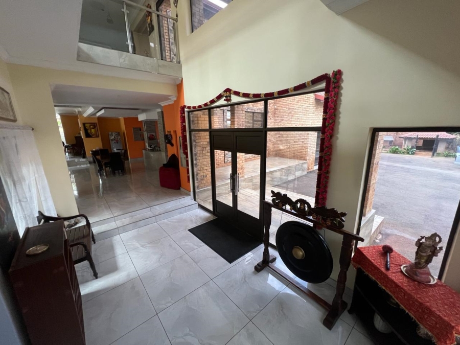 6 Bedroom Property for Sale in Raslouw Gauteng
