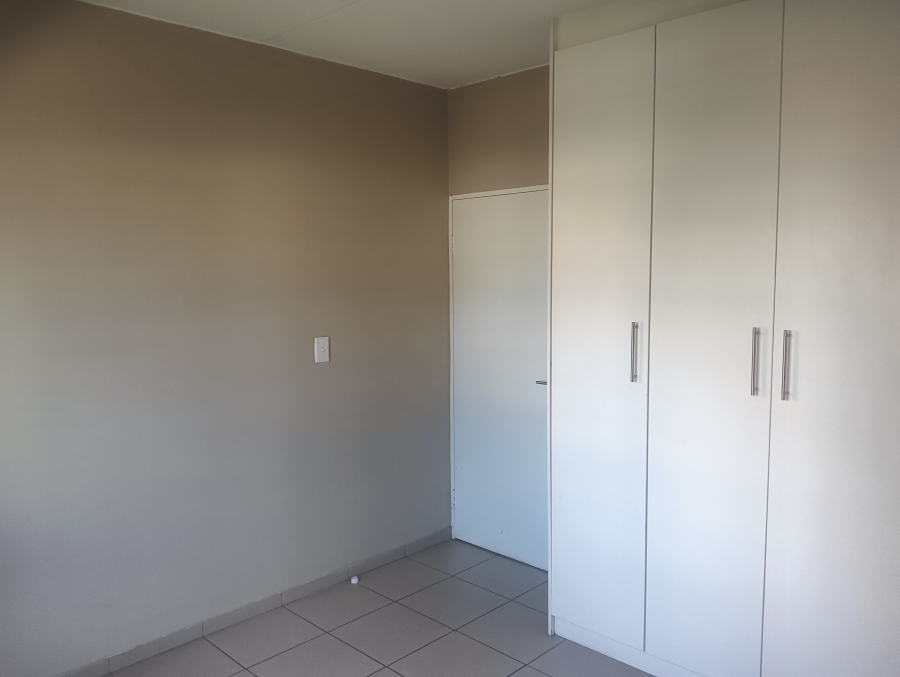 2 Bedroom Property for Sale in Ravenswood Gauteng