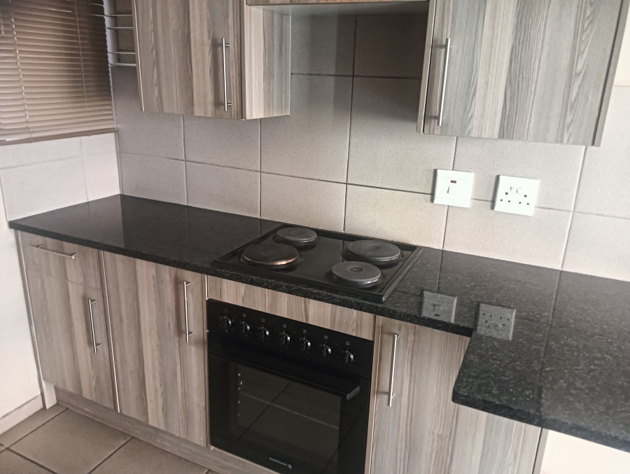 2 Bedroom Property for Sale in Ravenswood Gauteng