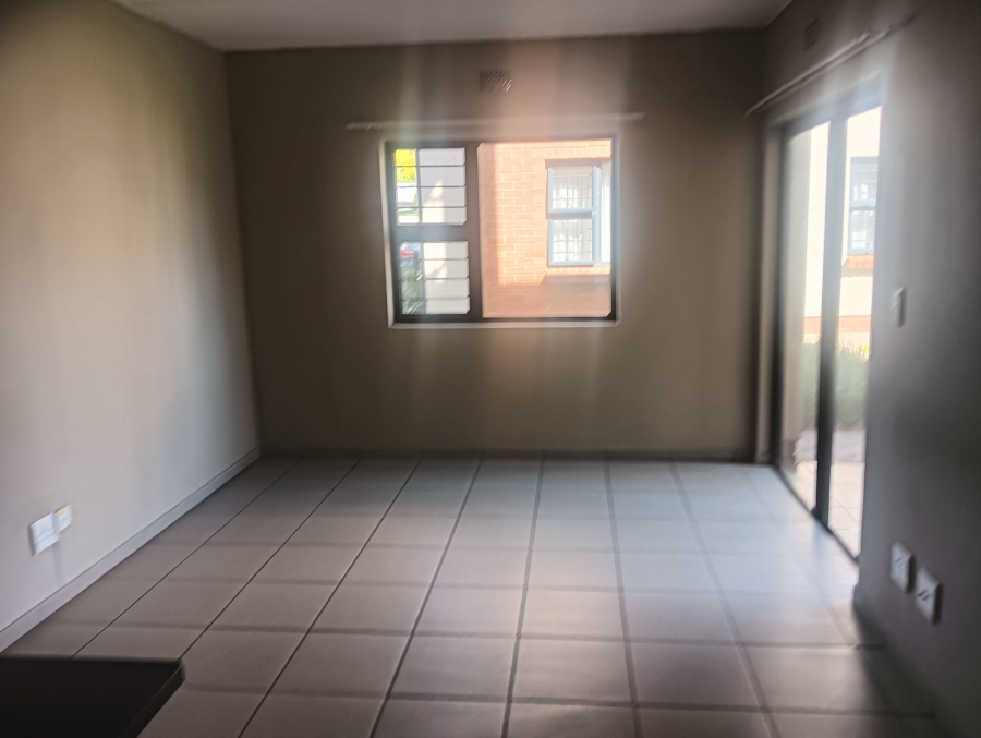 2 Bedroom Property for Sale in Ravenswood Gauteng