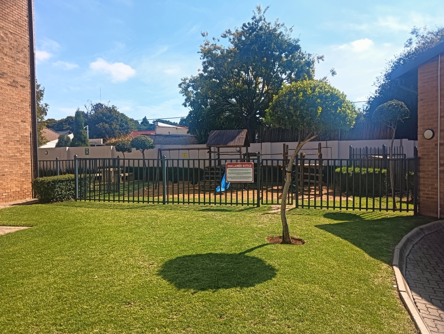 2 Bedroom Property for Sale in Ravenswood Gauteng