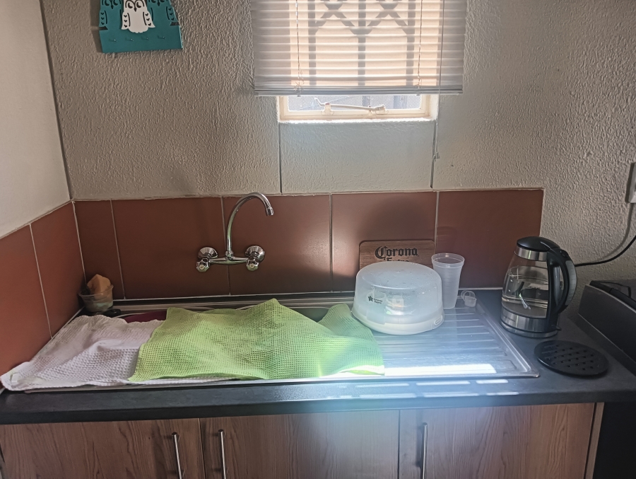 2 Bedroom Property for Sale in Windmill Park Gauteng