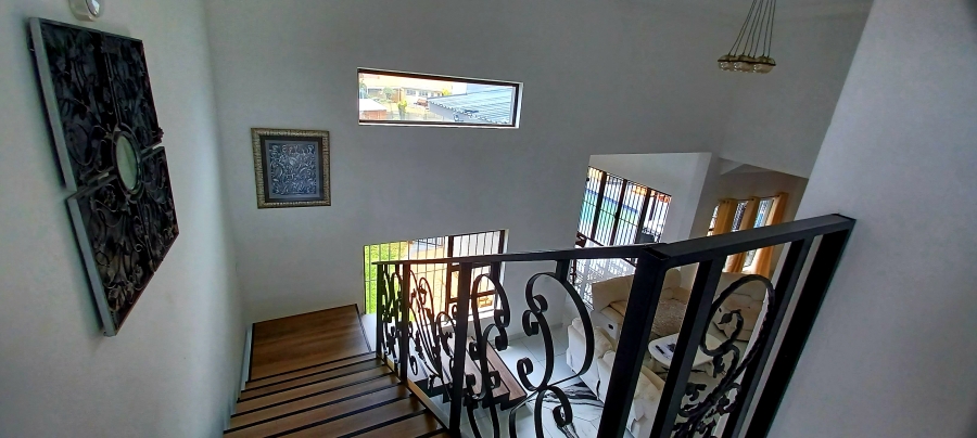 5 Bedroom Property for Sale in Sunair Park Gauteng