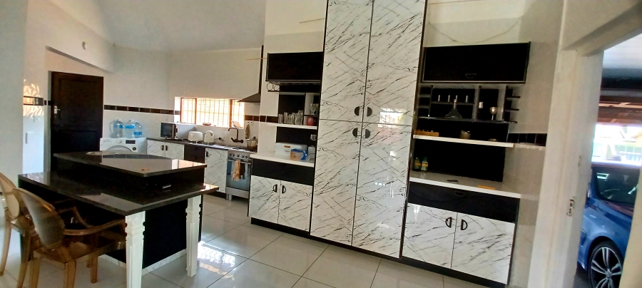 5 Bedroom Property for Sale in Sunair Park Gauteng