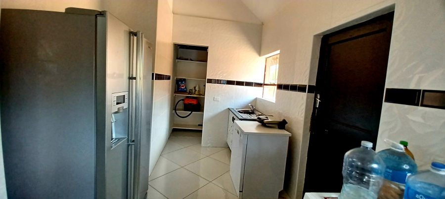 5 Bedroom Property for Sale in Sunair Park Gauteng