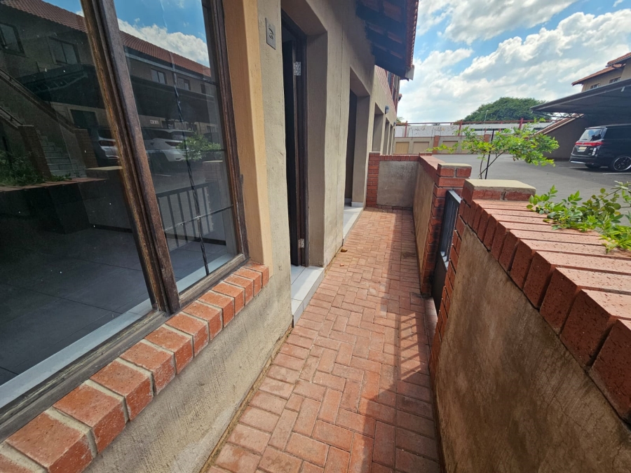 1 Bedroom Property for Sale in Kenleaf Gauteng
