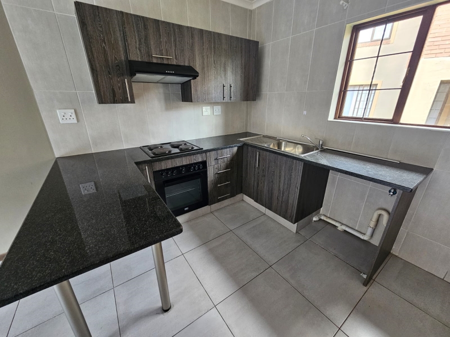 1 Bedroom Property for Sale in Kenleaf Gauteng
