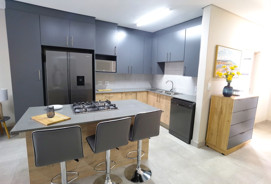 2 Bedroom Property for Sale in Die Hoewes Gauteng