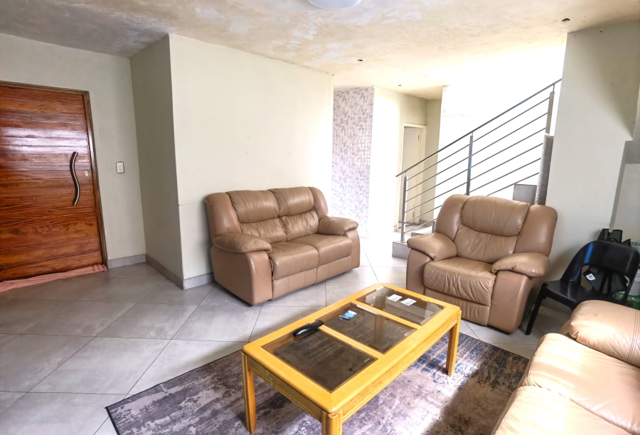 4 Bedroom Property for Sale in Olievenhoutbosch Gauteng