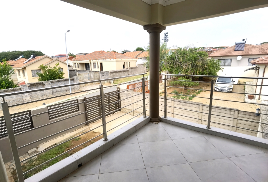 4 Bedroom Property for Sale in Olievenhoutbosch Gauteng