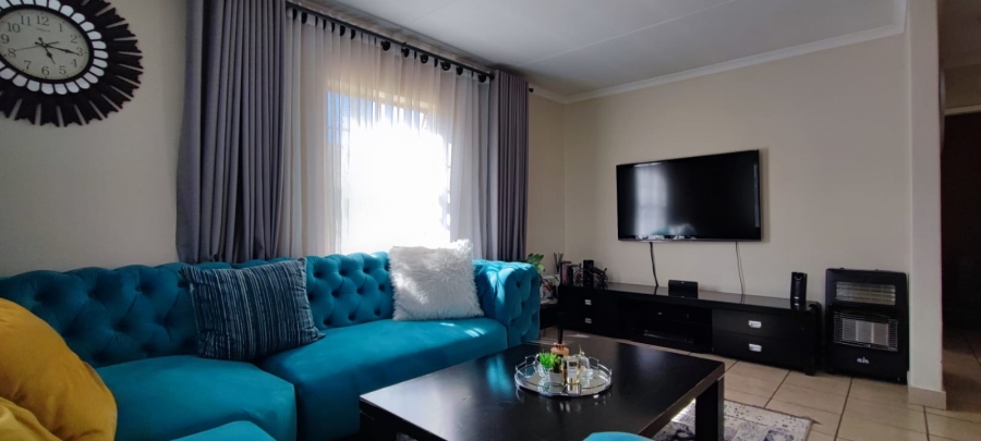 2 Bedroom Property for Sale in Thatch Hill Estate Gauteng