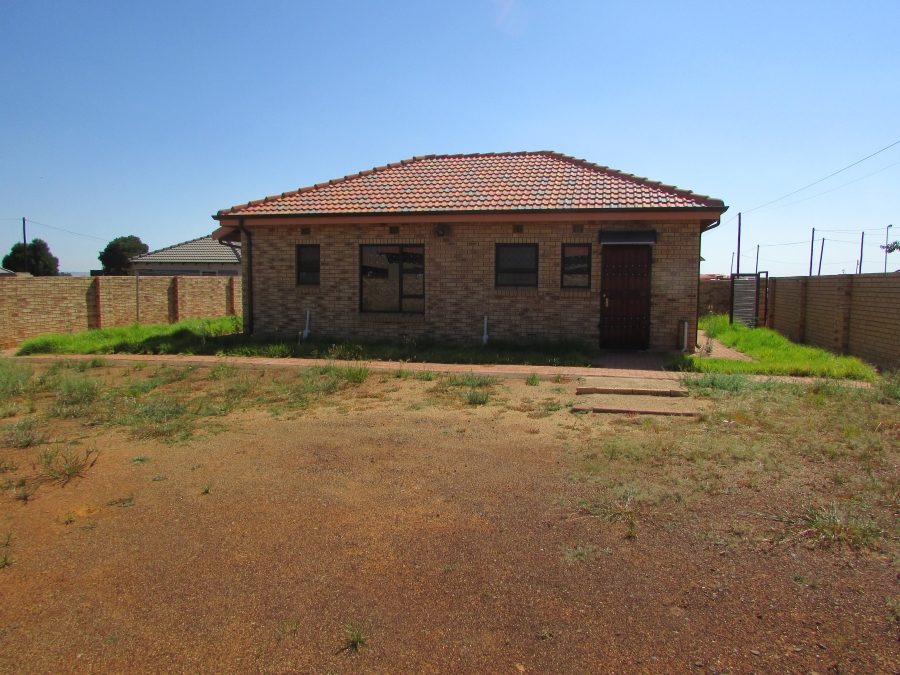 3 Bedroom Property for Sale in Westonaria Gauteng